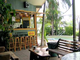 Backpackers By The Bay - Whitsundays Accommodation